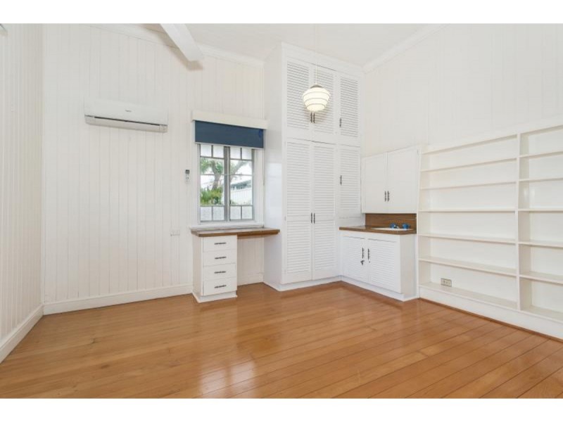 13 Lamington Street, The Range QLD 4700
